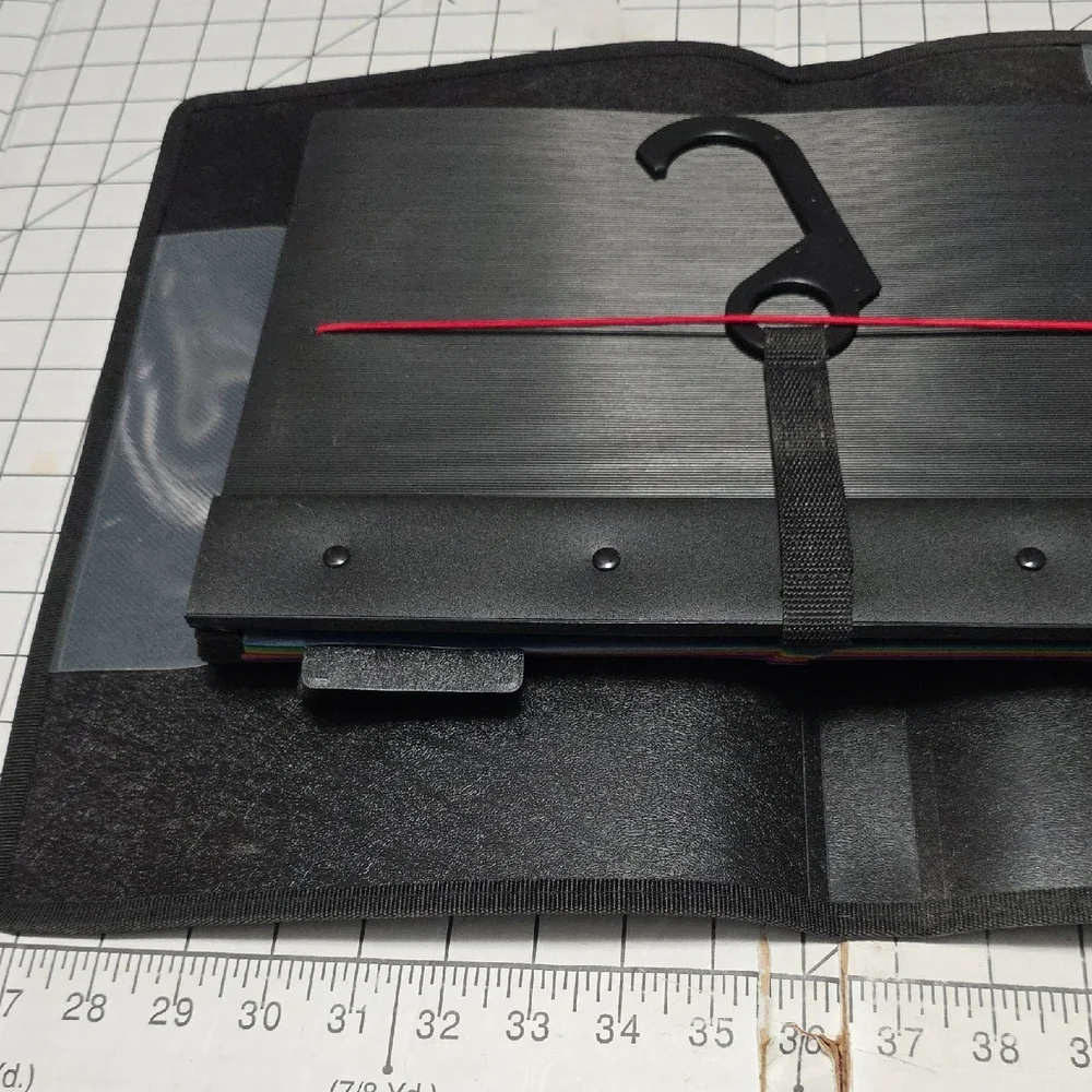 Pendaflex Desk Free Hanging Organizer With Case, 1/3 Tab, 6 Pockets, Letter NWOT